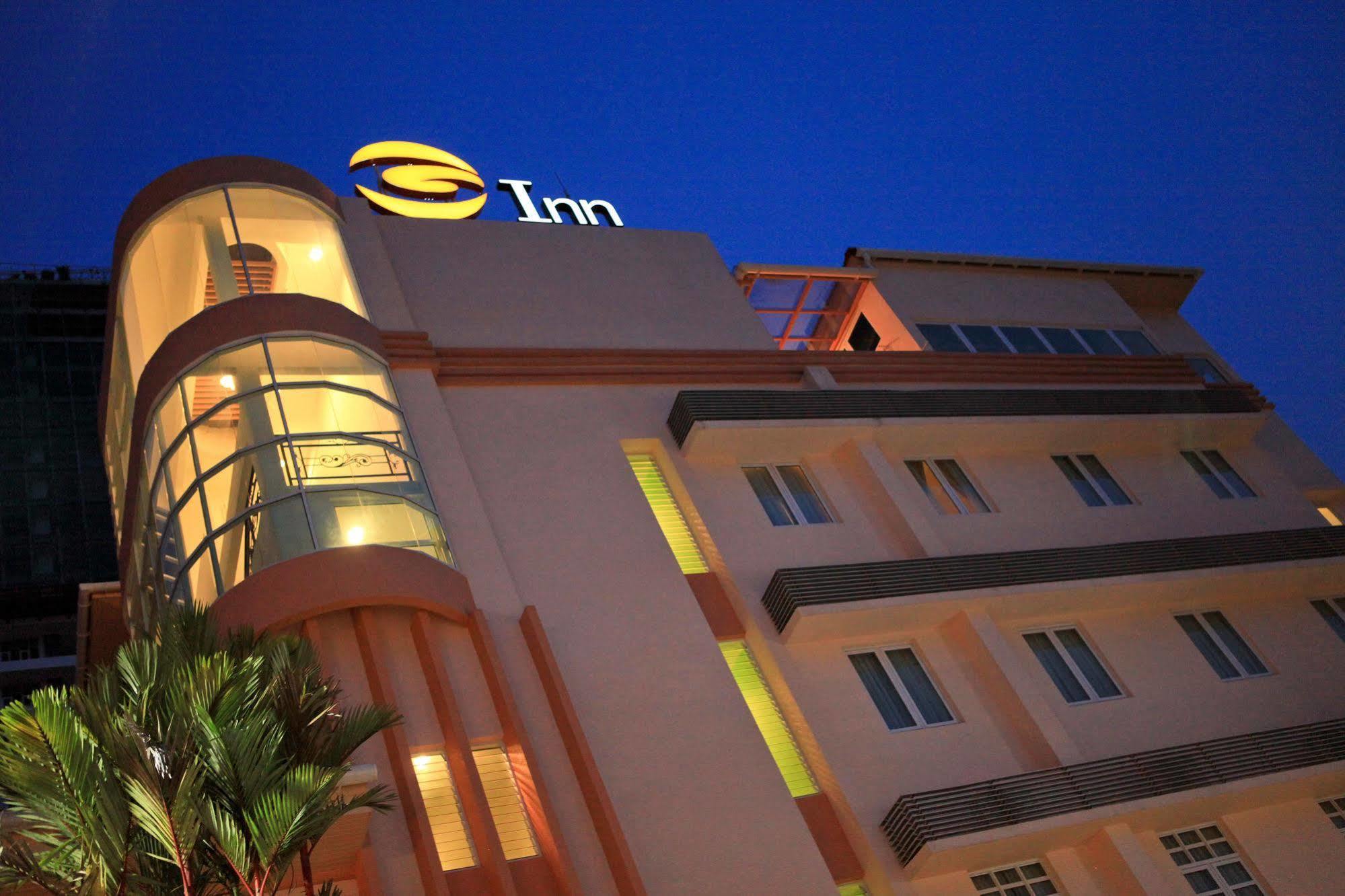 G Inn George Town  Kültér fotó