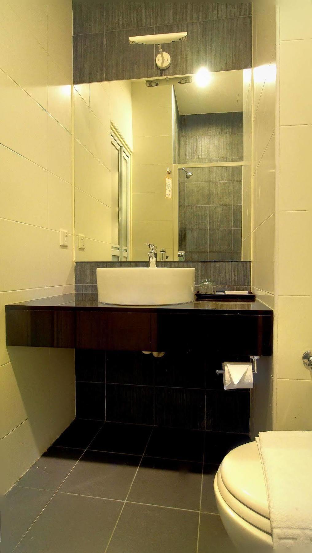 G Inn George Town  Kültér fotó